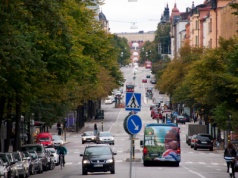 Coraz więcej Szwedów czuje się niepewnie w swoich dzielnicach