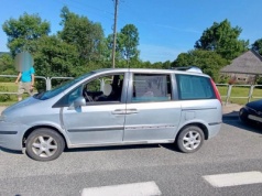 Pijany ojciec kierował samochodem. Pasażerami były jego kilkuletnie dzieci [ZDJĘCIA]