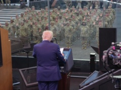 Parada w USA. Świat się śmieje. Są też wątpliwości ws. sponsorów