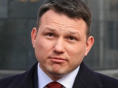 Kłopoty partii Mentzena. PKW odrzuciła sprawozdanie, sąd może wykreślić ugrupowanie z rejestru
