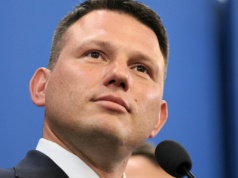 Sławomir Mentzen ma problem. PKW podjęła decyzję w sprawie jego partii