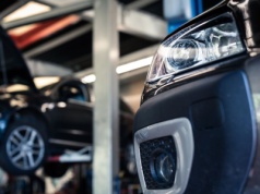 Opel, Fiat, Citroen i Peugeot z poważną wadą. Tysiące aut do serwisu