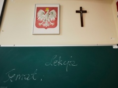 Oceny z religii wrócą do średniej? Katecheci nie powiedzieli ostatniego słowa. MEN podął decyzję