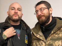 „Mes odklejony, schizofrenia” – raper reaguje na krytykę