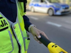 Jechał hulajnogą po chodniku. I to w jakim stanie! Policja nie wahała się ani chwili
