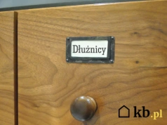 Komornikowi nie udało się ściągnąć długu? To tylko początek problemów dłużnika