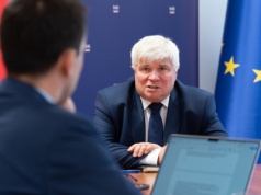 Historyczny kontrakt LOT-u. Minister zdradza kulisy negocjacji umowy z Airbusem