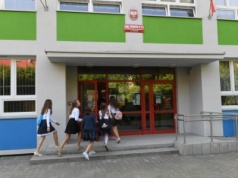 „Jaki jest Kraków”. Dzieci coraz mniej, wydatków coraz więcej. Edukacyjny portret miasta