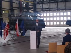 Pierwsze śmigłowce Apache już w bazie pod Inowrocławiem! Posłużą do szkolenia
