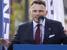 Piętrzą się problemy Sławomira Mentzena. PKW podjęła decyzję w sprawie jego partii
