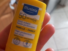 W drogerii matki wykupują ten dziecięcy kosmetyk po kilka sztuk. 