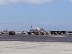 Samolot Jet2 awaryjnie wrócił na Lanzarote przez dym