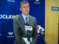 Prezydent Włocławka zdobył absolutorium. Opozycja z PiS: Papier wszystko przyjmie