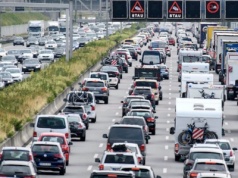 Wyprzedzanie z prawej na autostradzie – od jakiej prędkości możesz to robić?