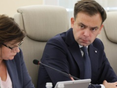 Lipcowe podwyżki w ochronie zdrowia. Ministerstwo Zdrowia opóźnia ujawnienie szczegółów