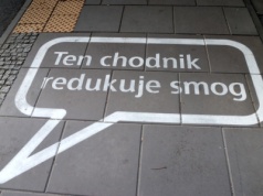 Czy chodnik może być antysmogowy? „Nie ma ani jednego badania”