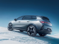 Opel Grandland 4×4 o mocy 320 KM wchodzi na rynek. Ruszyły zamówienia na rynku hiszpańskim