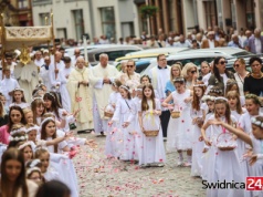 Procesje Bożego Ciała przejdą przez Świdnicę. Gdzie będą utrudnienia?