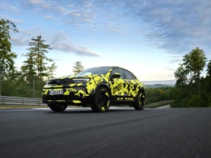Opel Mokka GSe o mocy 280 KM trafi do salonów. Seryjna wersja przechodzi testy