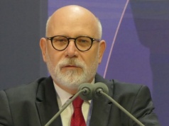 Świrski przed Trybunałem? Brzytwą po mediach