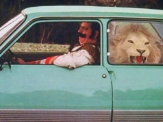 Reklama Renault 5, w której marka podśmiewała się z Peugeot. Trolling to sztuka