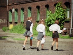 Początek roku szkolnego 2025/26. Uczniowie będą mieli krótsze wakacje niż przed rokiem