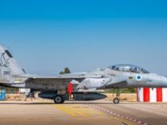 Izraelskie F-15 latające nad Iranem. Ładunek niektórych zaskakuje
