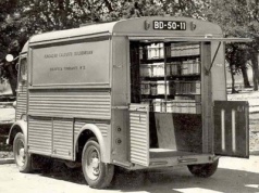 Citroën HY jako mobilna biblioteka. Docierał nawet do najmniejszych wiosek w Portugalii