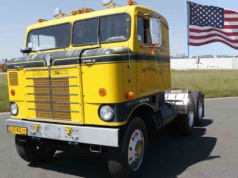 Pyliśmy na American Cars Mania 2025. Nigdy w życiu nie słyszałem tylu V8 jednego dnia