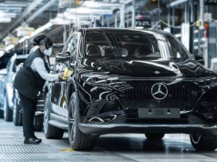 Mercedes przenosi produkcję swojego największego hitu do USA