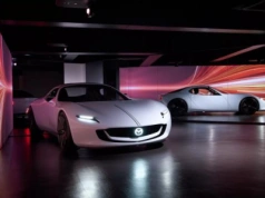 Sportowa Mazda? Tak, razy dwa! Model z silnikiem Wankla zaparkuje obok „Miaty”