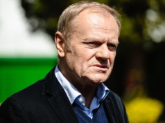 Tusk został sam z wyborczymi protestami: 