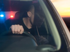 Poszukiwany i pijany. Uciekał przed policją przez pół Warszawy