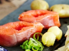 Tradycje norweskiej kuchni. „Rakfisk” czyli fermentowany pstrąg.