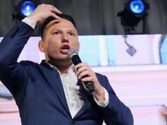 PKW po przyjrzeniu się partii Sławomira Mentzena ma podejrzenia, że mogła być nielegalnie finansowana