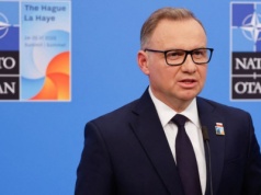 Andrzej Duda chce zmian w konstytucji. Podkreśla 4 proc. na obronność