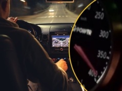 ​Na liczniku 390 km/h, telefon w ręku i nocna Warszawa