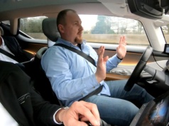 Polscy kierowcy pojadą bez trzymanki, ale tylko niektórzy. Rząd zdecydował się na zmiany