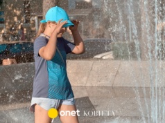 Mandat za kąpiel w fontannie. Straż miejska ostrzega przed letnią zabawą
