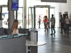 Większość staży w Polsce już płatna. Umowa zlecenia nadal najczęstsza