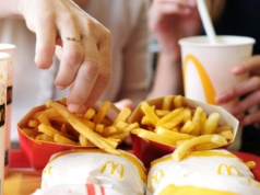 McDonalds stawia na delivery. Limitowana oferta tylko dla wybranych