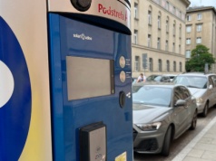 Parkowanie w Krakowie. Przyjezdni zapłacą dwa razy więcej niż mieszkańcy