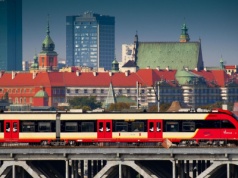Burze sparaliżowały ruch kolejowy w Warszawie. Wstrzymane pociągi KM i SKM