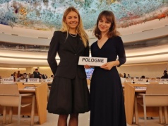 Młodzieżowe Delegatki RP w ONZ: W dyplomacji liczy się każde słowo, a nawet przecinek