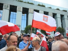 TYLKO U NAS. Rafalska: Protesty zostały złożone wg kalki
