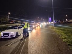 Wysokie mandaty i odholowane samochody. Chcieli się ścigać, zatrzymali ich policjanci [wideo, zdjęcia]