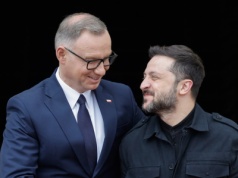 Prezydent Duda żegna się z Zełenskim. 