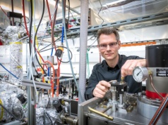 Historyczna obserwacja chemików zapewnia rewolucyjny wgląd w zachowanie atomów