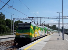Pociąg “Słoneczny” zawiózł pierwszych pasażerów nad morze