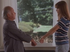 Cobra Kai. Twórcy o powodach nieobecności Hilary Swank w serialu